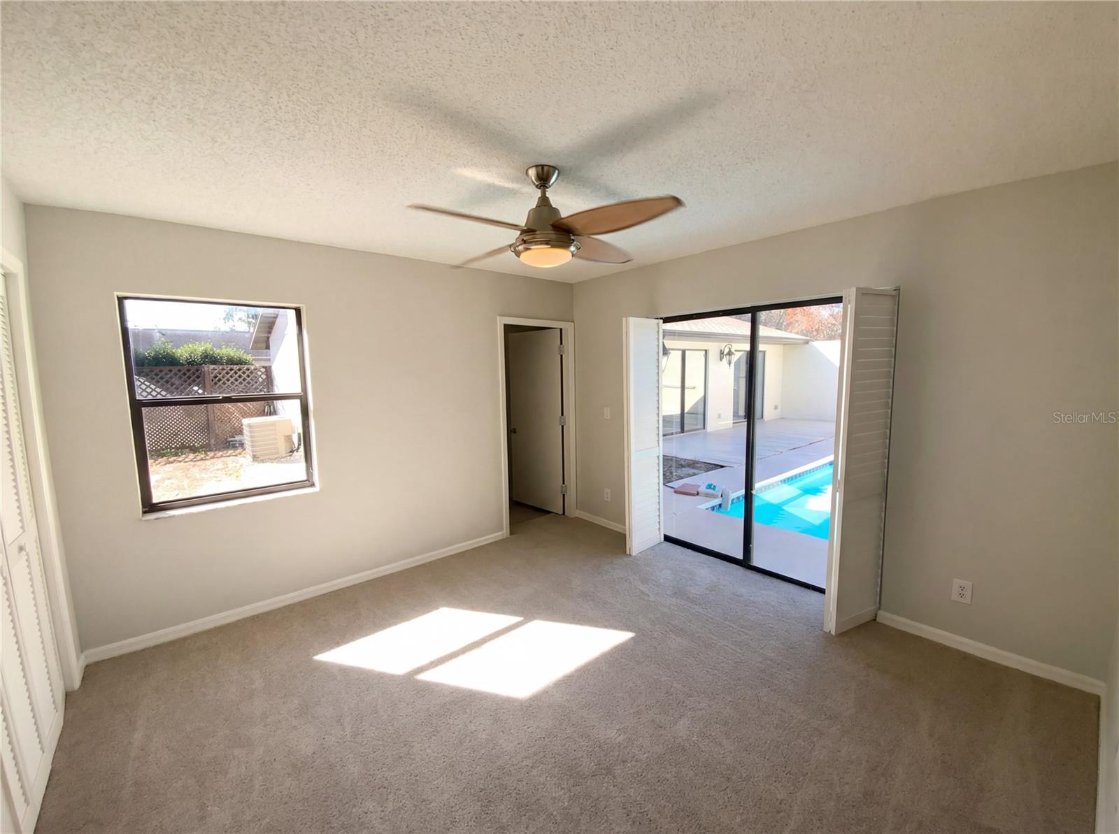 Image 27 of 35 For 10244 Hoover Street