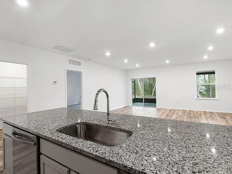 Image 19 of 47 For 12341 Filbert Road