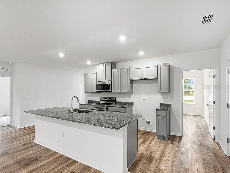 Image 23 of 47 For 12341 Filbert Road