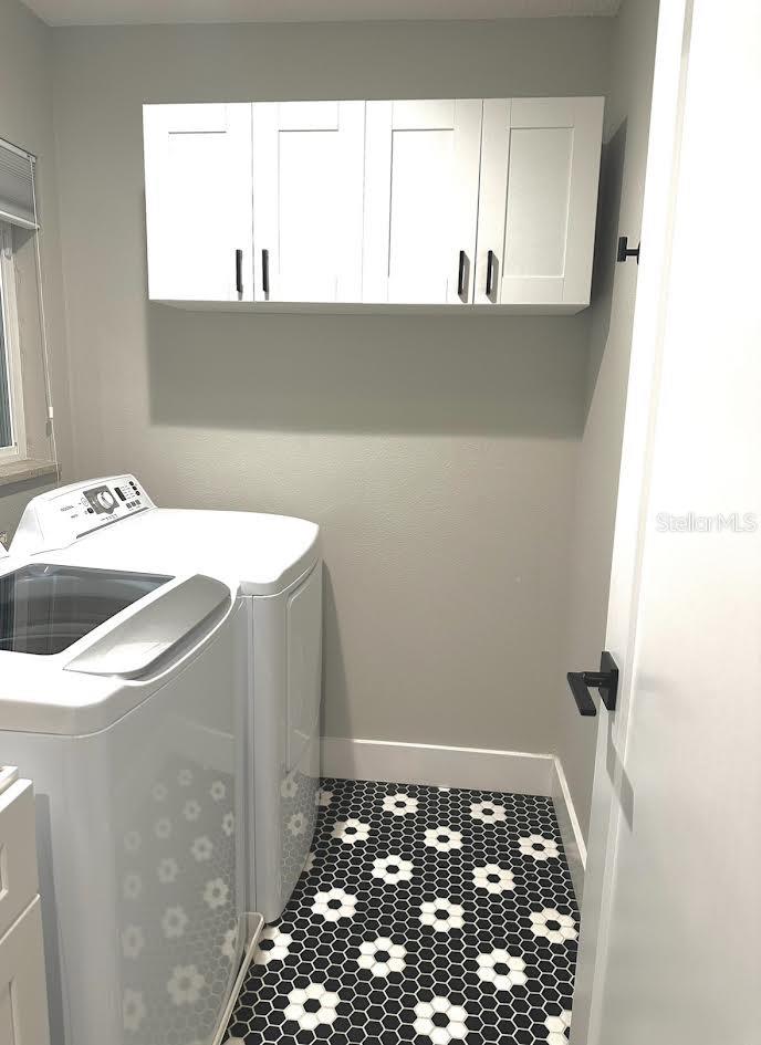 Image 19 of 31 For 213 Tilden Street