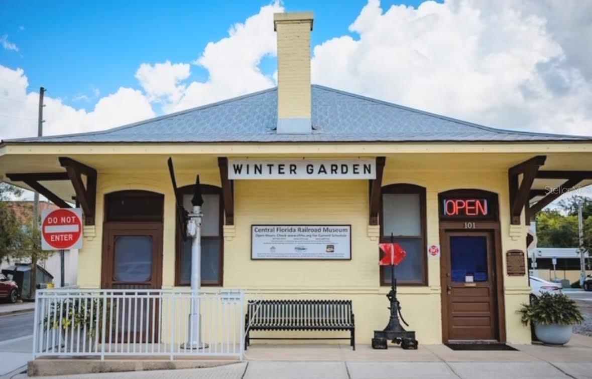 Image 27 of 31 For 213 Tilden Street