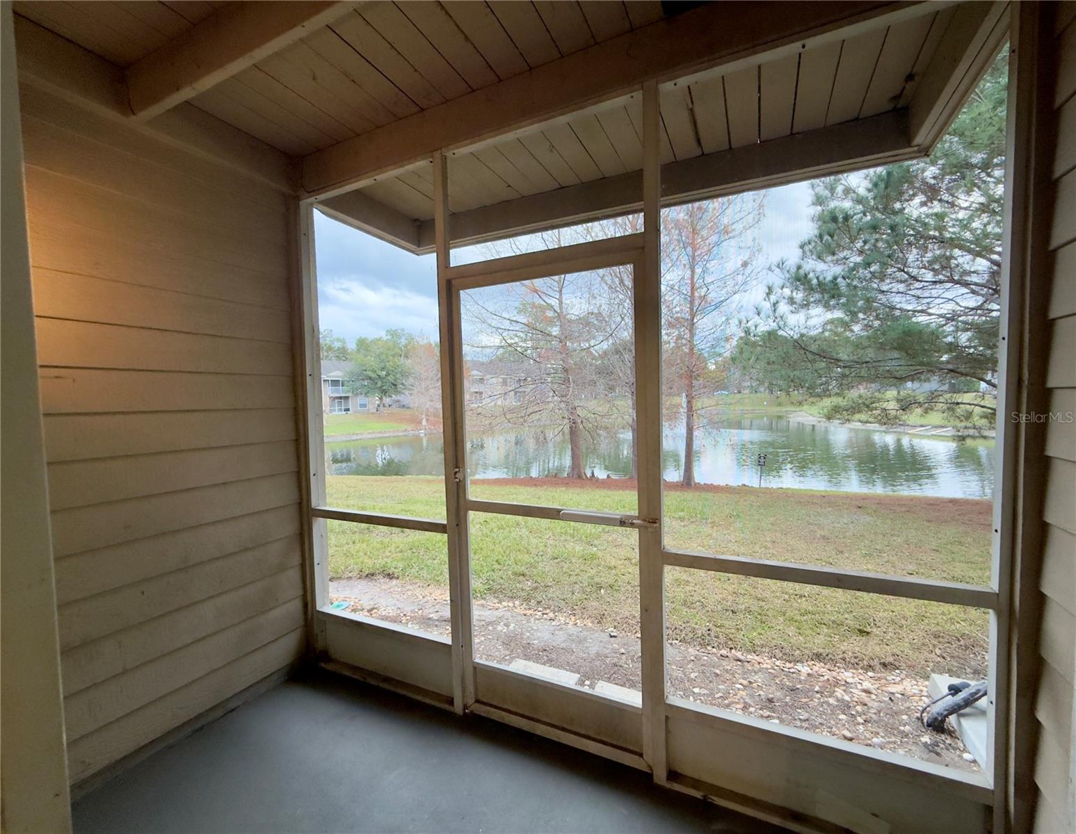 Image 26 of 36 For 120 Reserve Circle 104