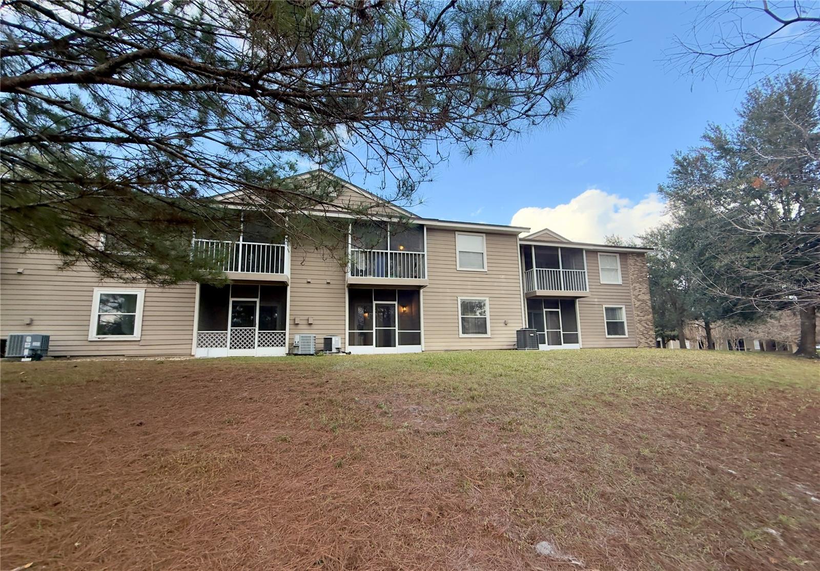 Image 29 of 36 For 120 Reserve Circle 104