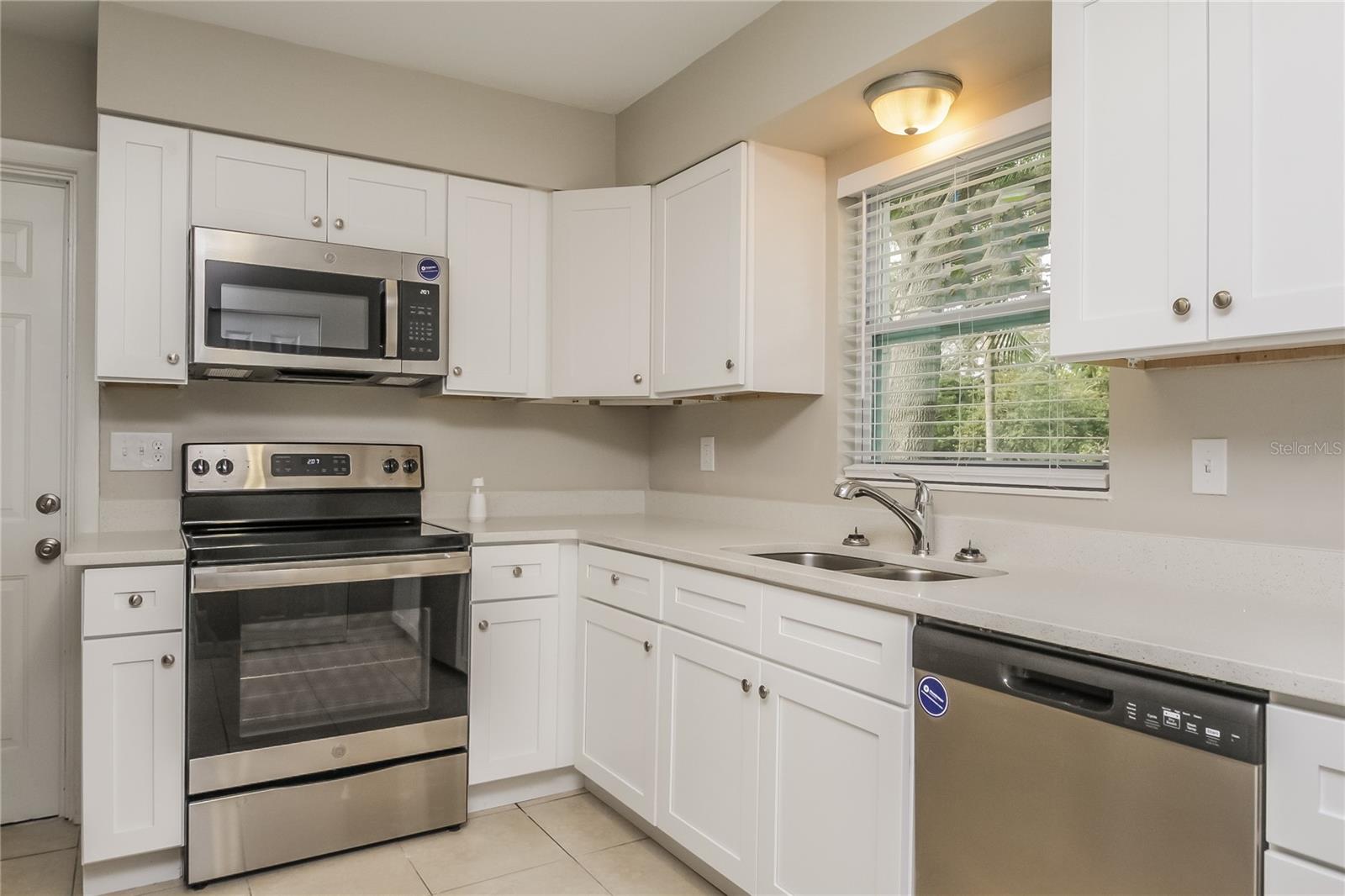 Image 5 of 16 For 5312 Wren Street