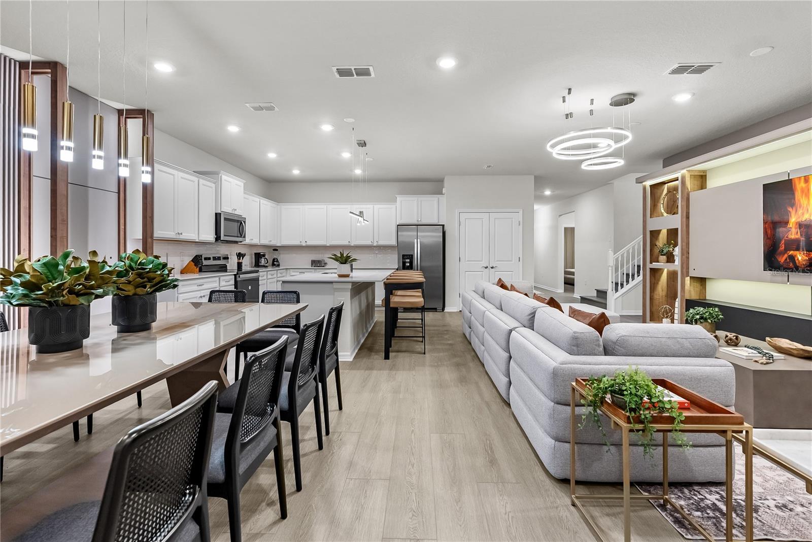 Image 20 of 85 For 16000 Sandy Cliffs Drive