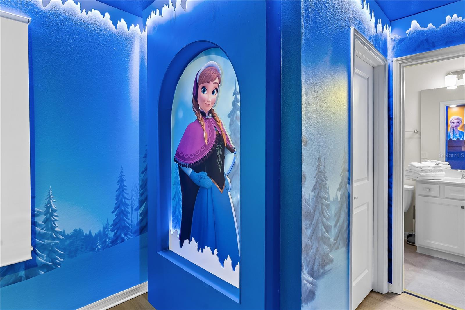 Image 44 of 85 For 16000 Sandy Cliffs Drive