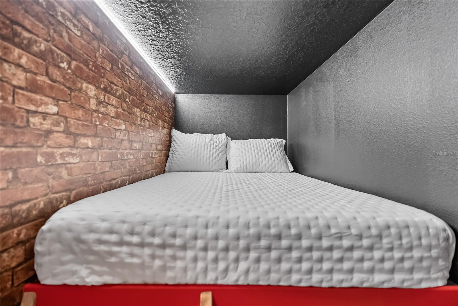 Image 56 of 85 For 16000 Sandy Cliffs Drive