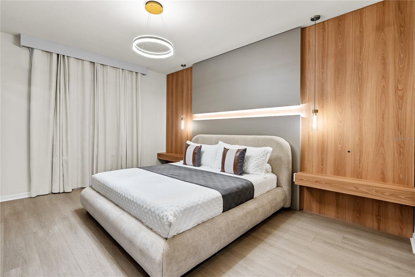 Image 58 of 85 For 16000 Sandy Cliffs Drive