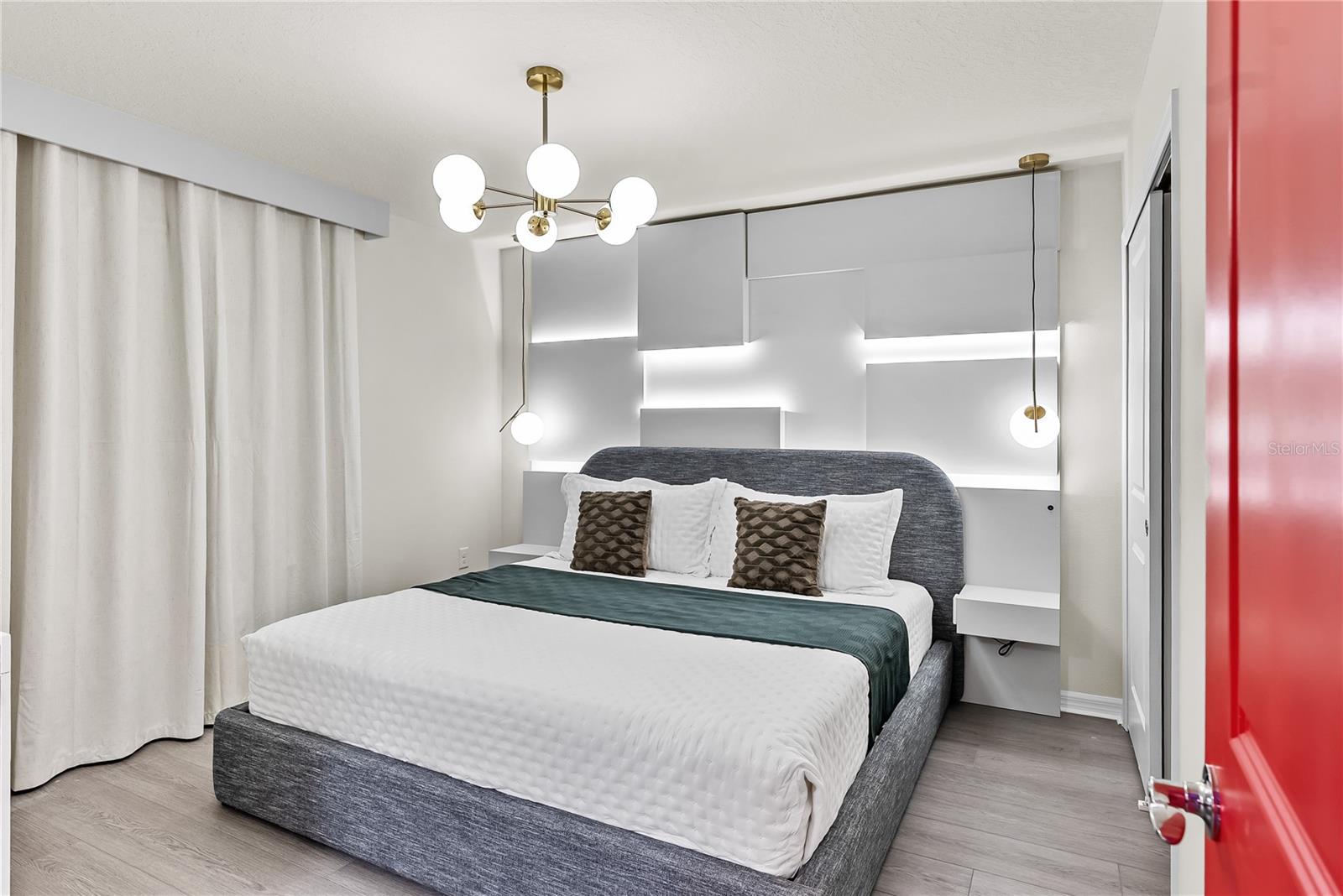 Image 69 of 85 For 16000 Sandy Cliffs Drive