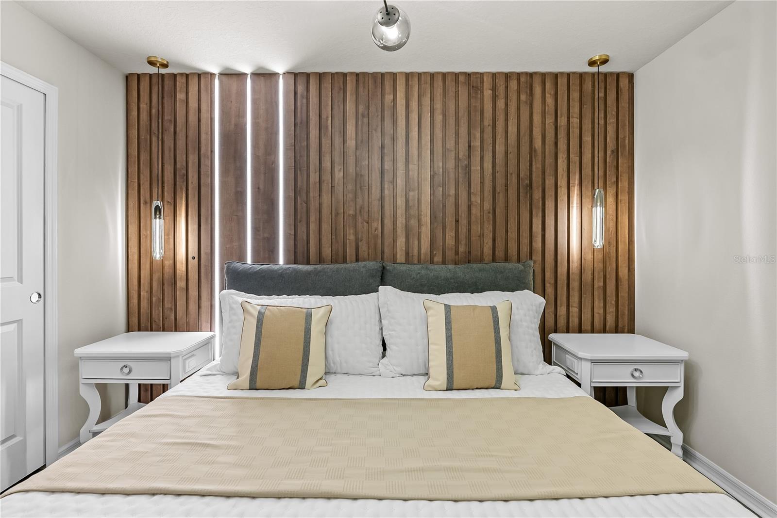 Image 75 of 85 For 16000 Sandy Cliffs Drive