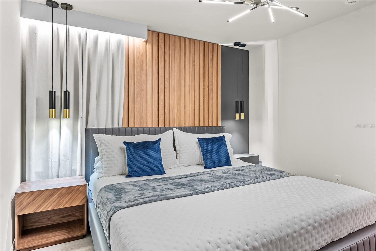 Image 78 of 85 For 16000 Sandy Cliffs Drive