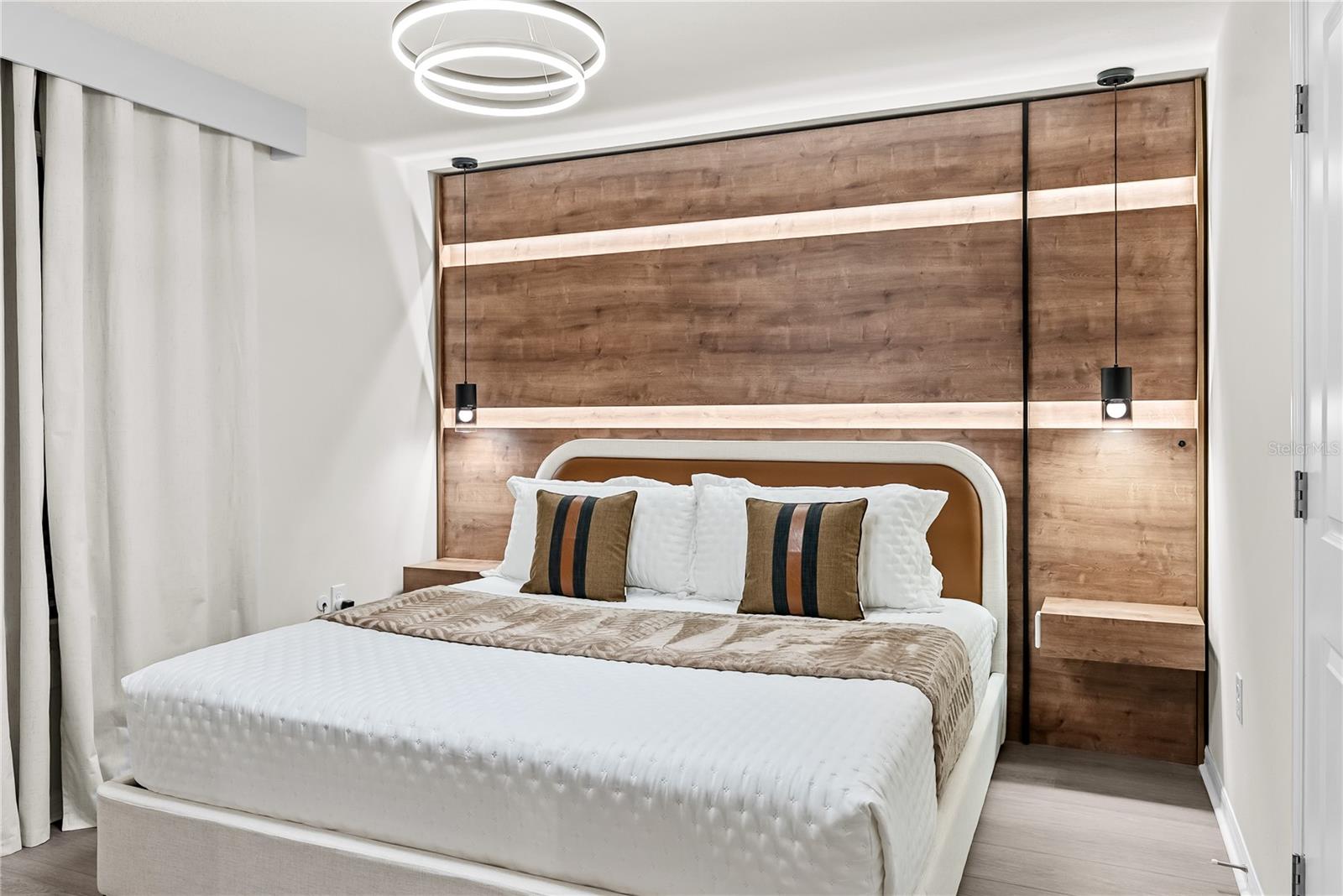 Image 80 of 85 For 16000 Sandy Cliffs Drive