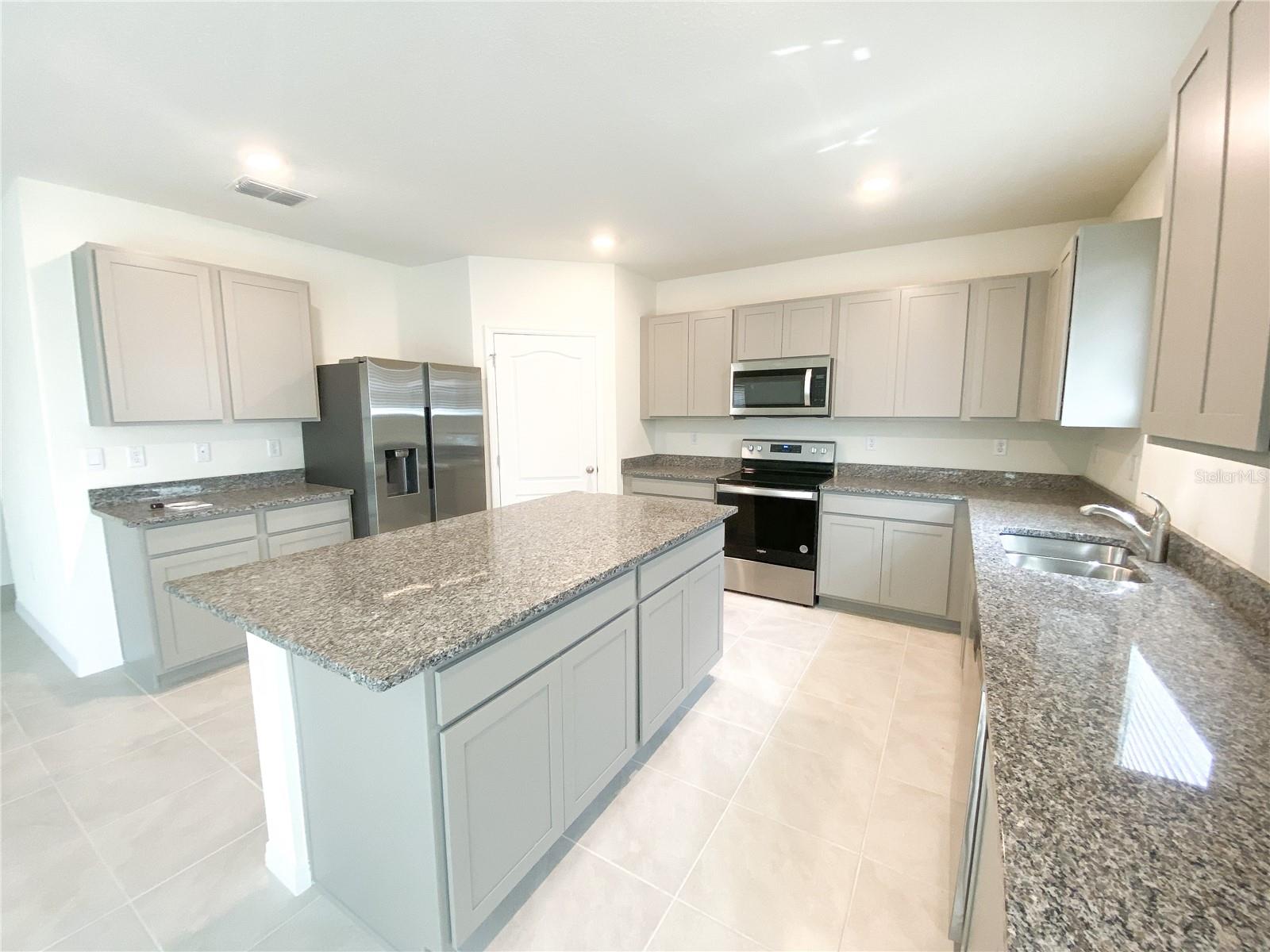 Image 8 of 28 For 495 Lily Lane