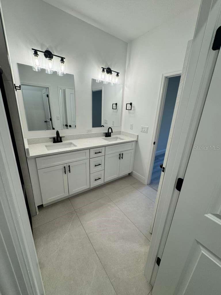 Image 18 of 38 For 1692 Alexander Drive