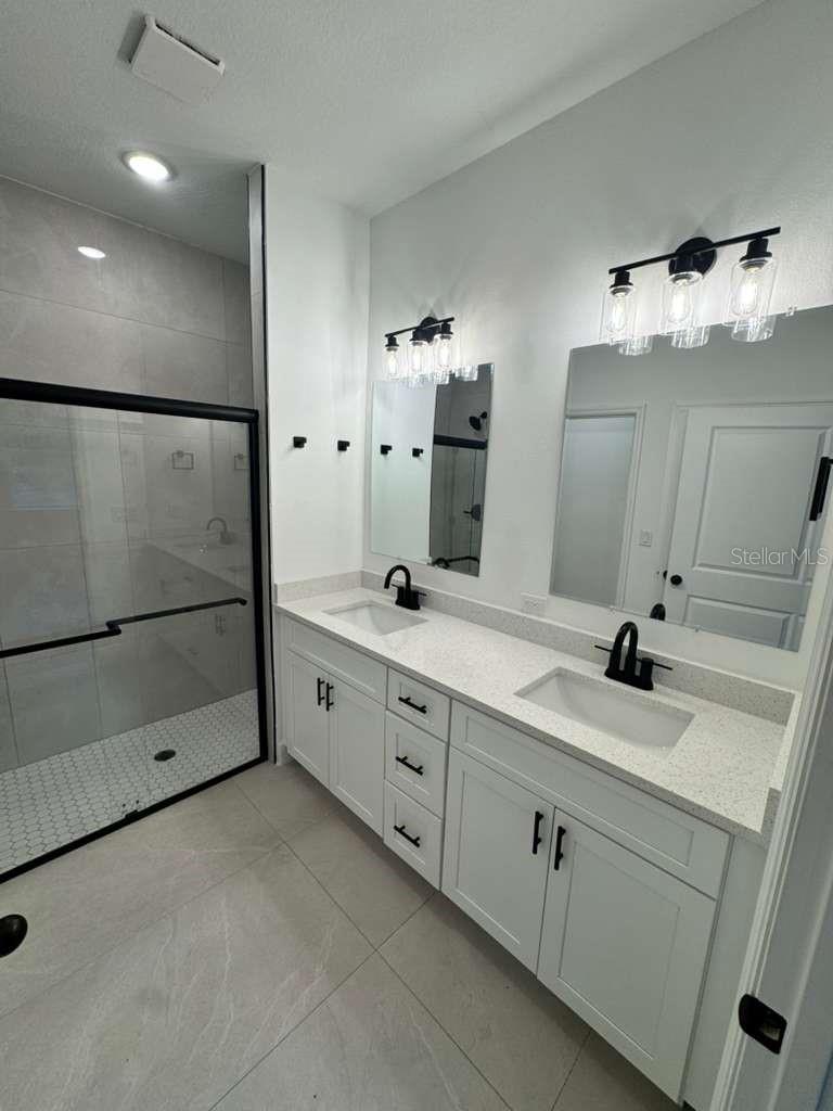 Image 19 of 38 For 1692 Alexander Drive