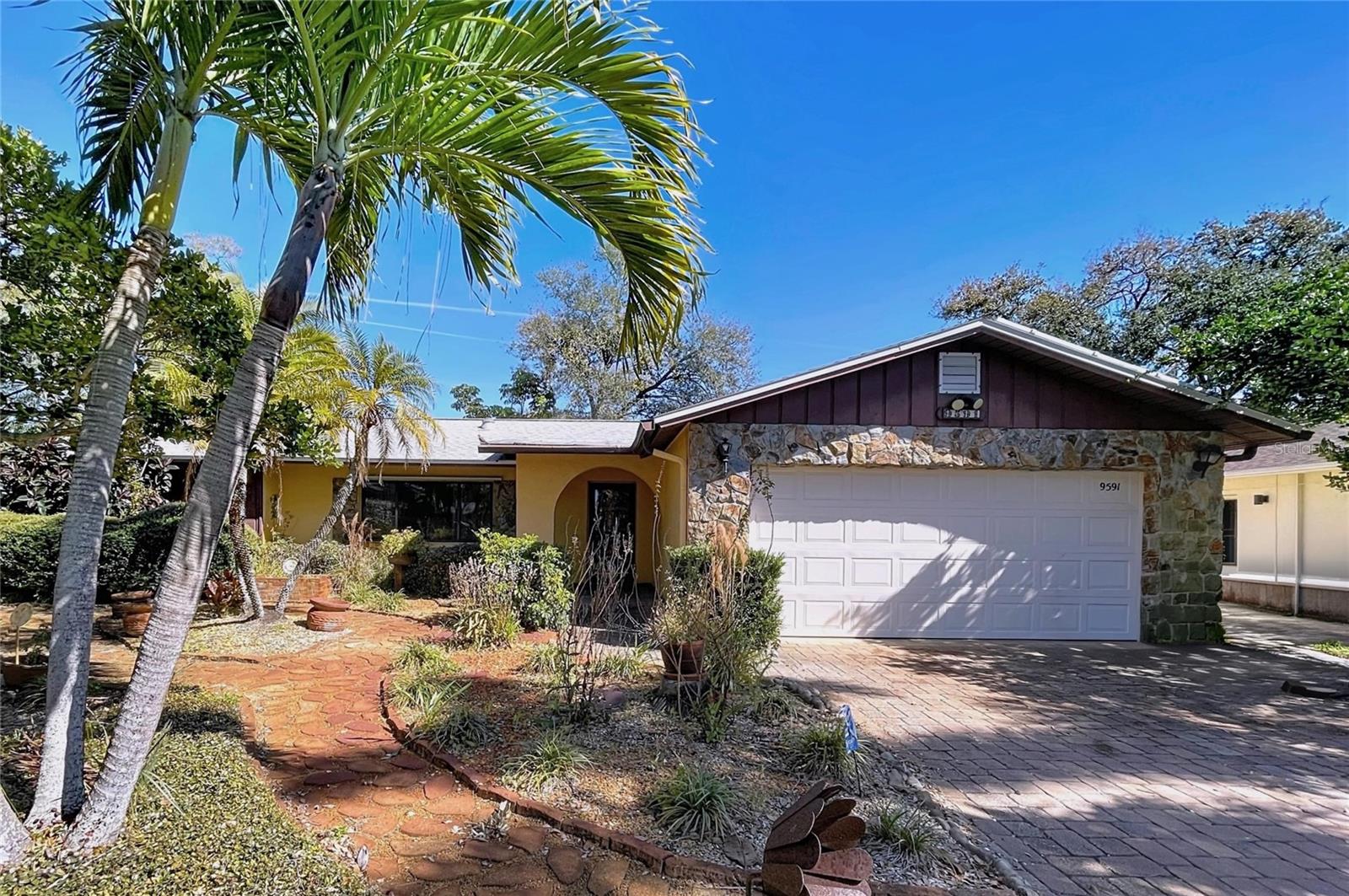 Image 18 of 87 For 9591 128th Terrace