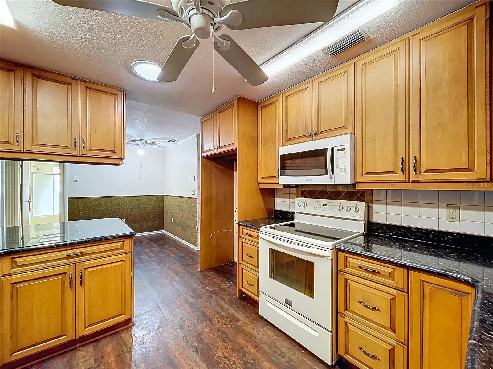 Image 34 of 87 For 9591 128th Terrace