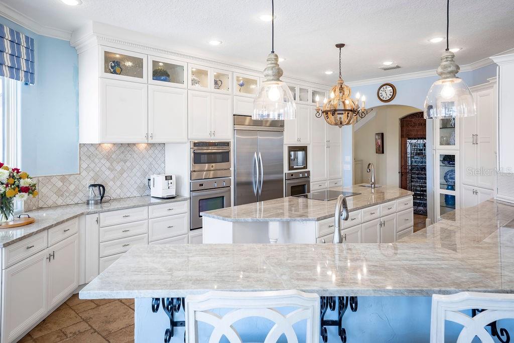 Image 10 of 57 For 12540 Park Avenue