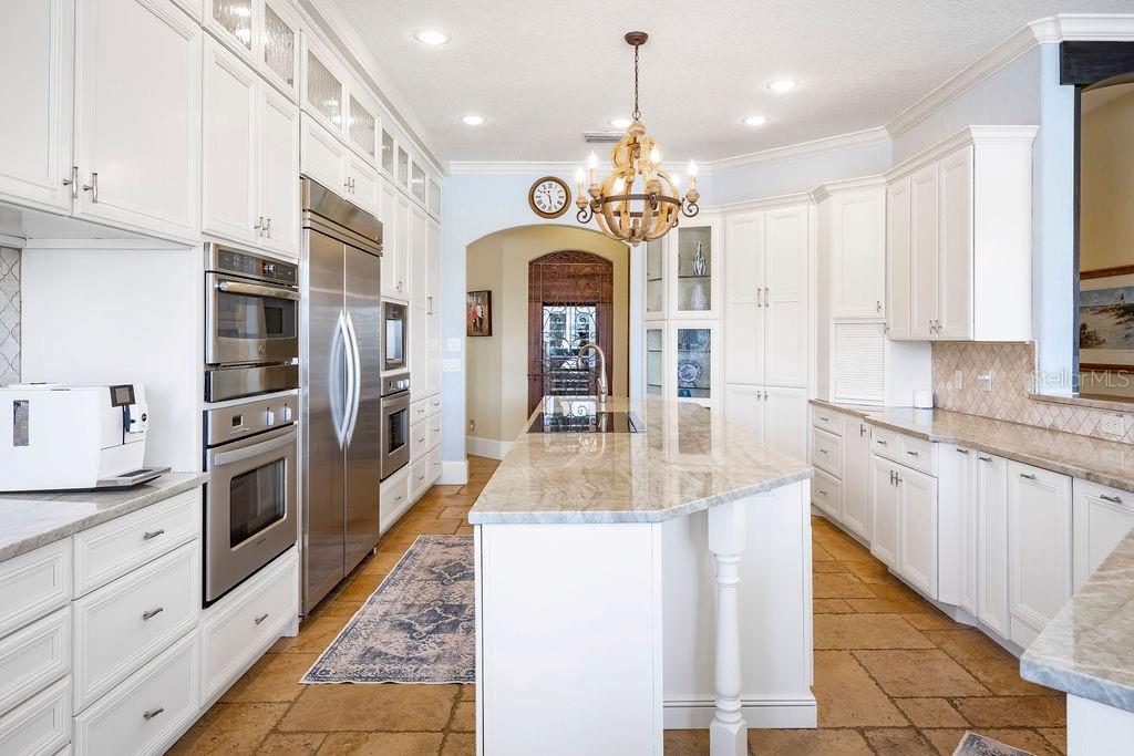 Image 11 of 57 For 12540 Park Avenue