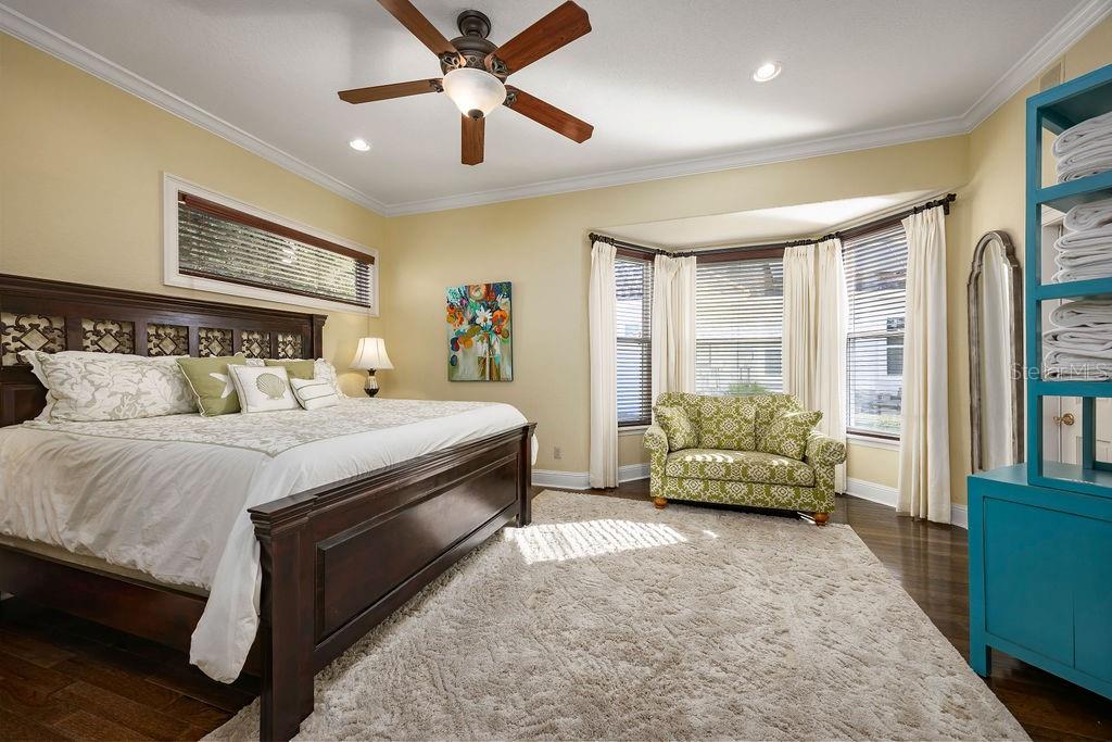 Image 30 of 57 For 12540 Park Avenue