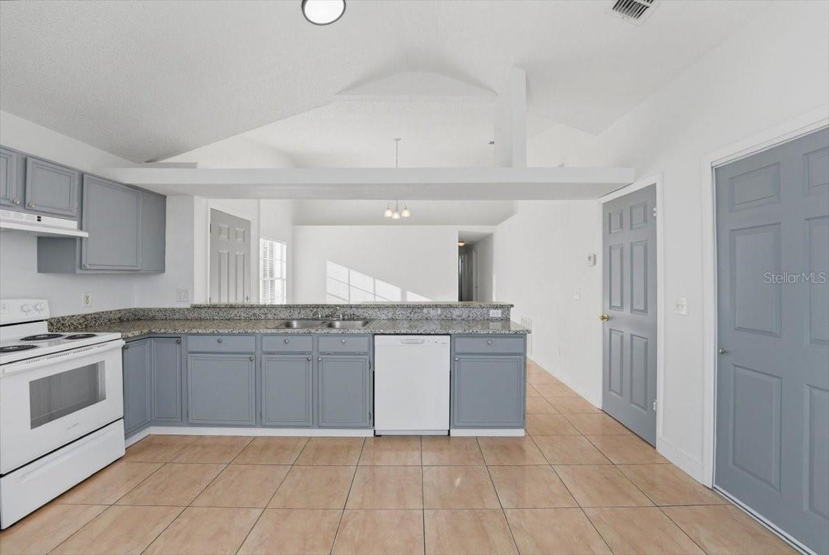 Image 5 of 14 For 4019 Caban Court