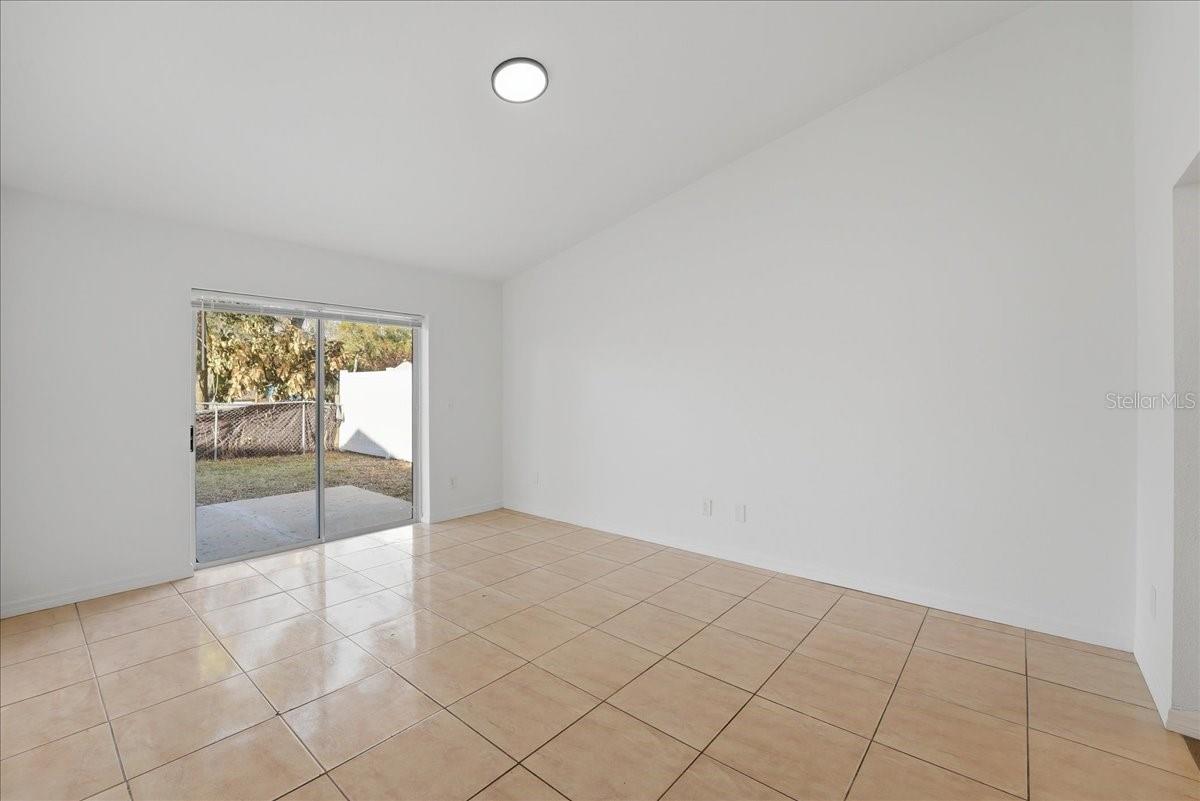 Image 7 of 14 For 4019 Caban Court