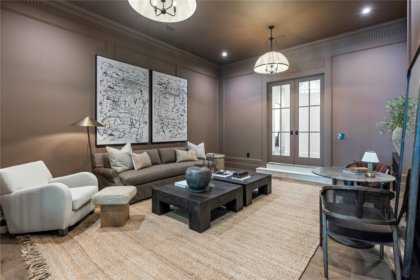 Image 33 of 84 For 9323 Gladys Garden Court