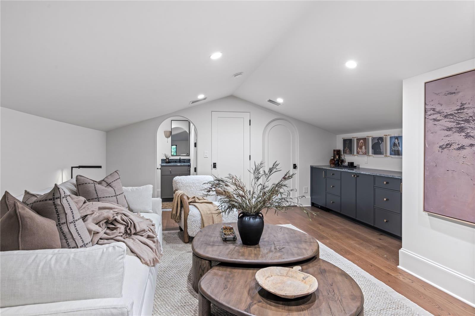 Image 41 of 84 For 9323 Gladys Garden Court