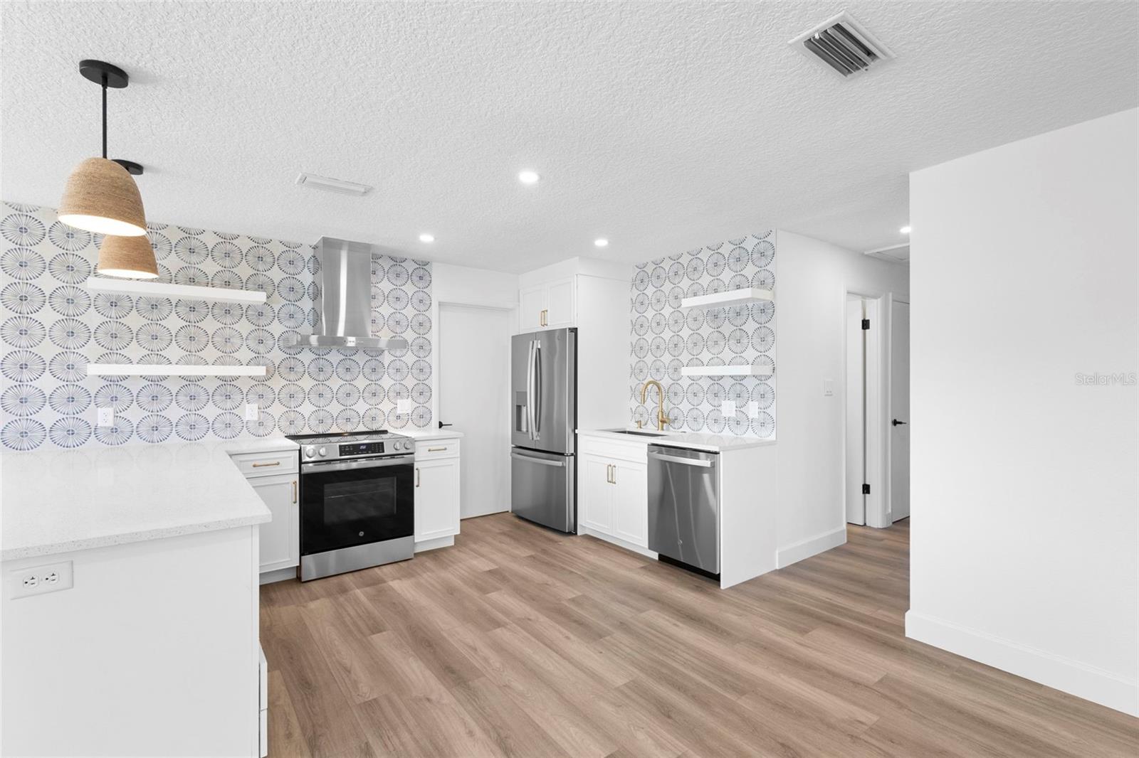 Image 13 of 42 For 3321 Mahalia Place