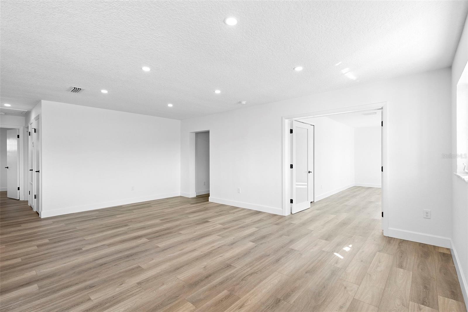 Image 15 of 42 For 3321 Mahalia Place