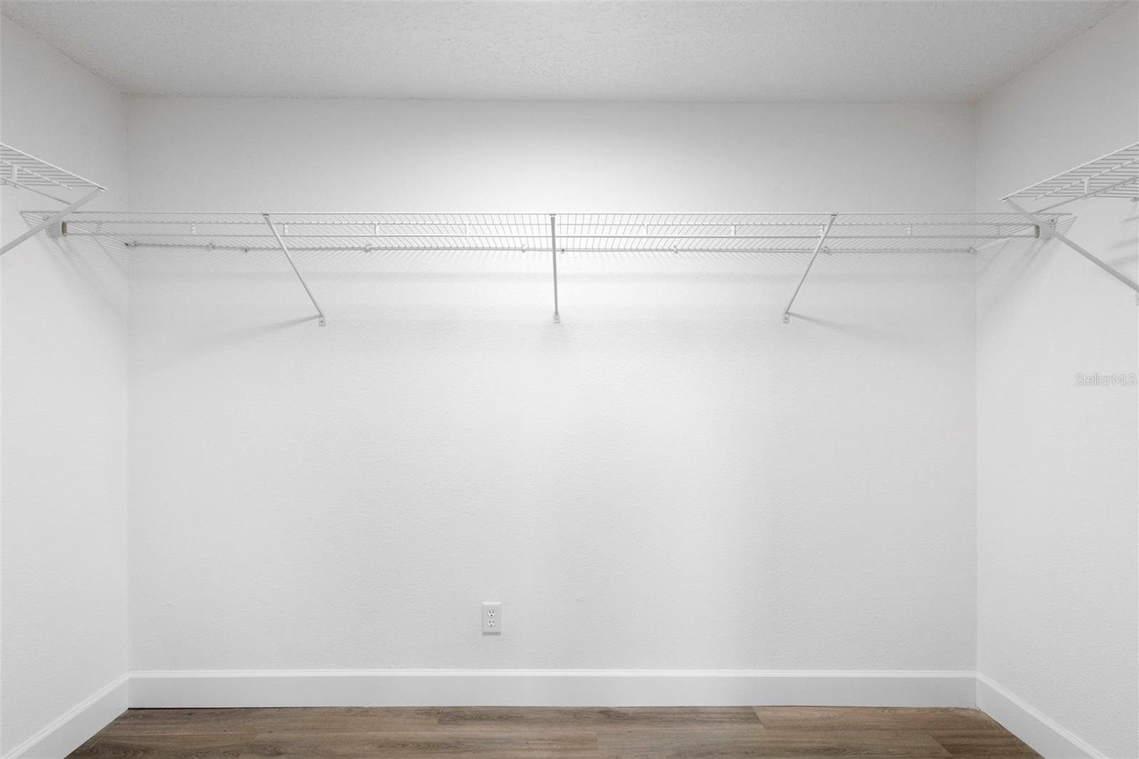 Image 24 of 42 For 3321 Mahalia Place