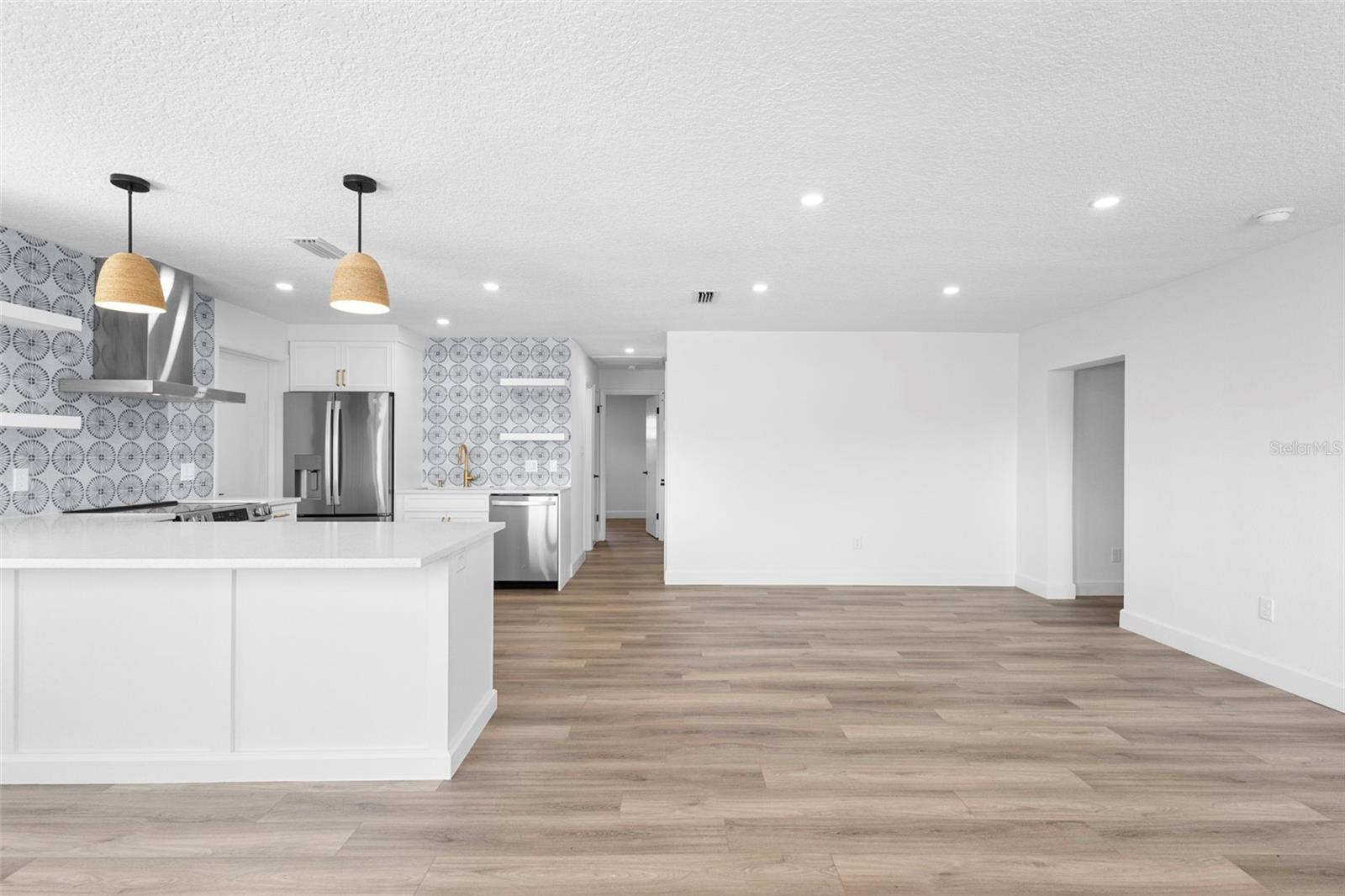 Image 8 of 42 For 3321 Mahalia Place