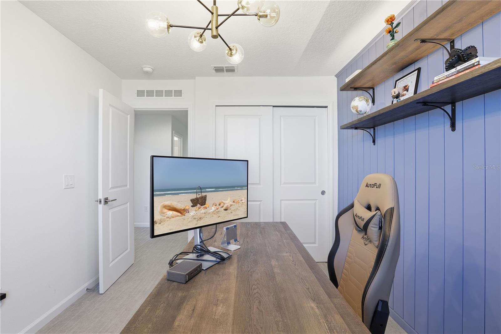 Image 16 of 35 For 13953 Easdale Alley