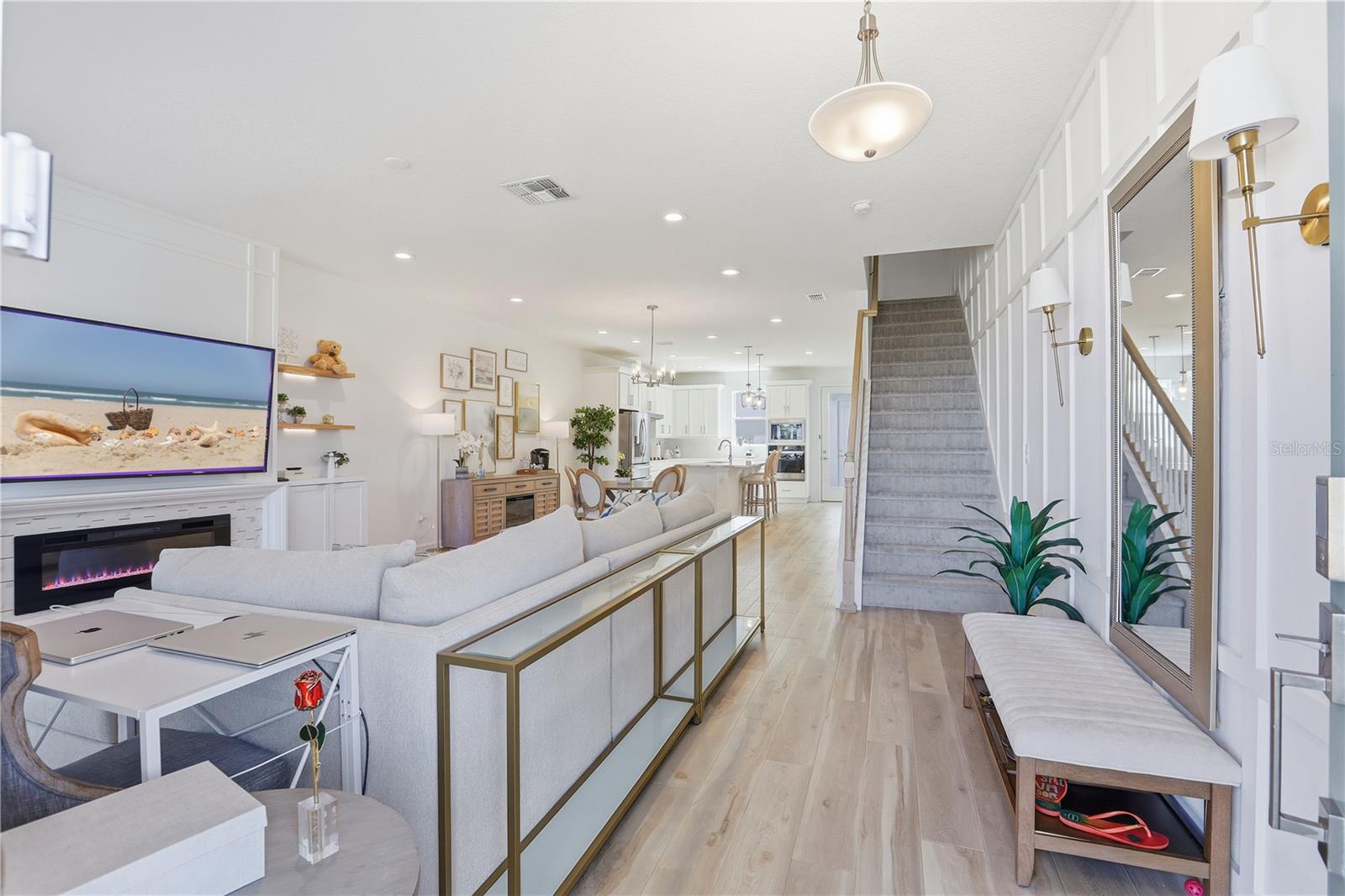 Image 3 of 35 For 13953 Easdale Alley