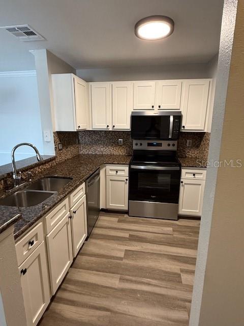 Image 10 of 31 For 1989 Summer Club Drive 307