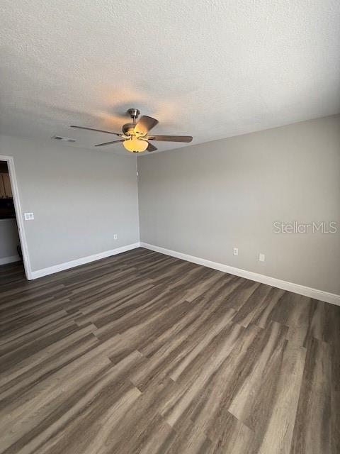 Image 14 of 31 For 1989 Summer Club Drive 307