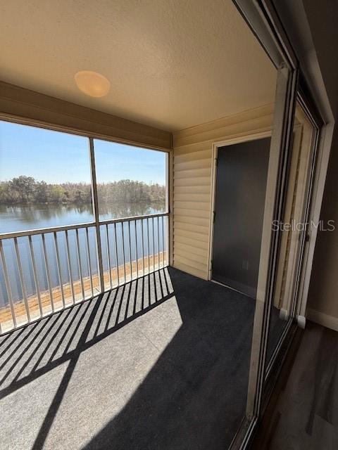 Image 21 of 31 For 1989 Summer Club Drive 307