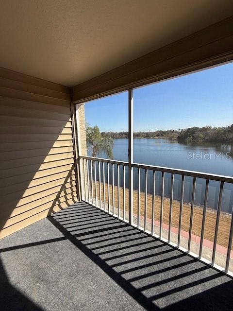 Image 22 of 31 For 1989 Summer Club Drive 307