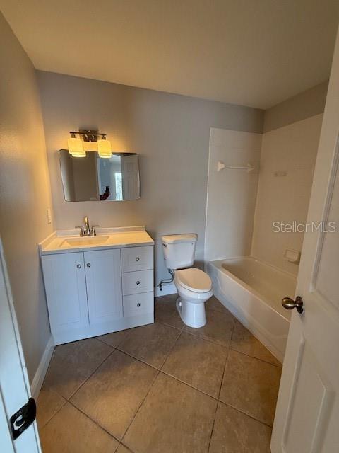 Image 27 of 31 For 1989 Summer Club Drive 307