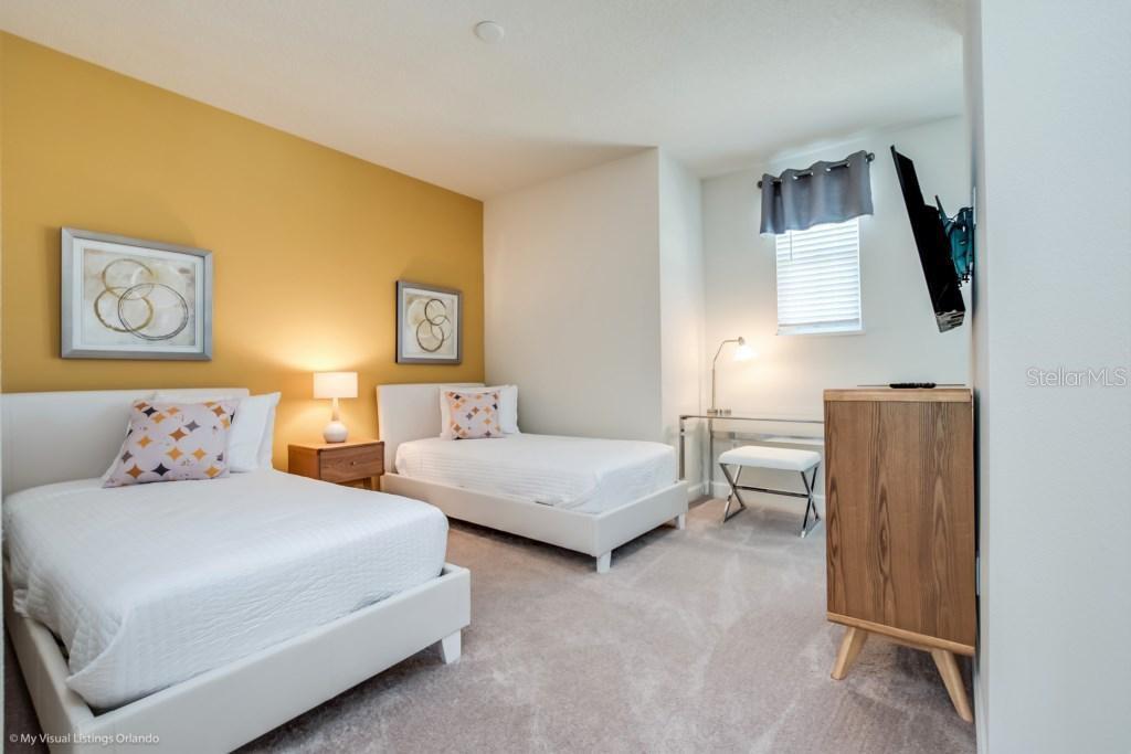 Image 20 of 29 For 1520 Retreat Circle