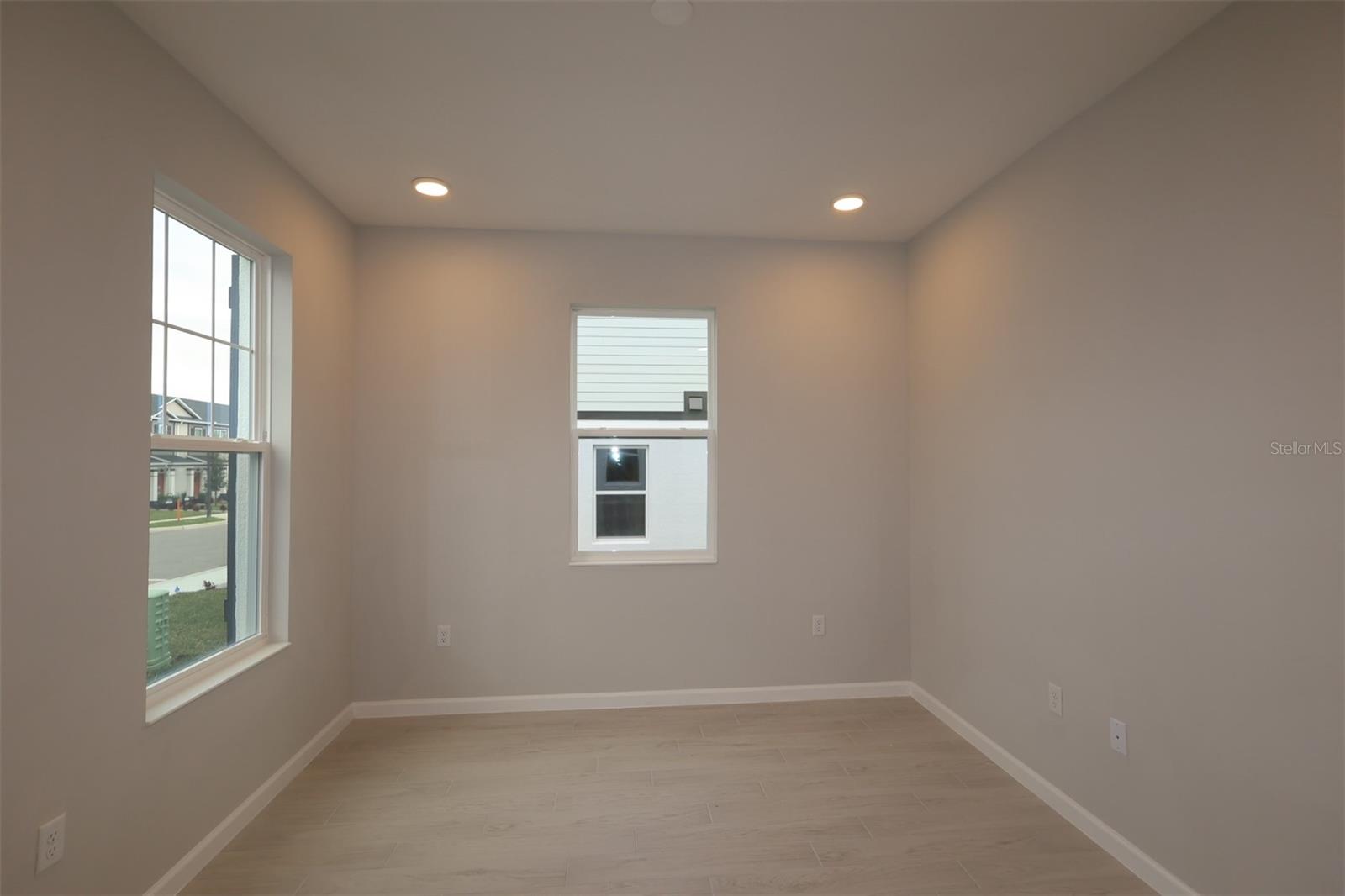 Image 9 of 14 For 639 Pothos Street