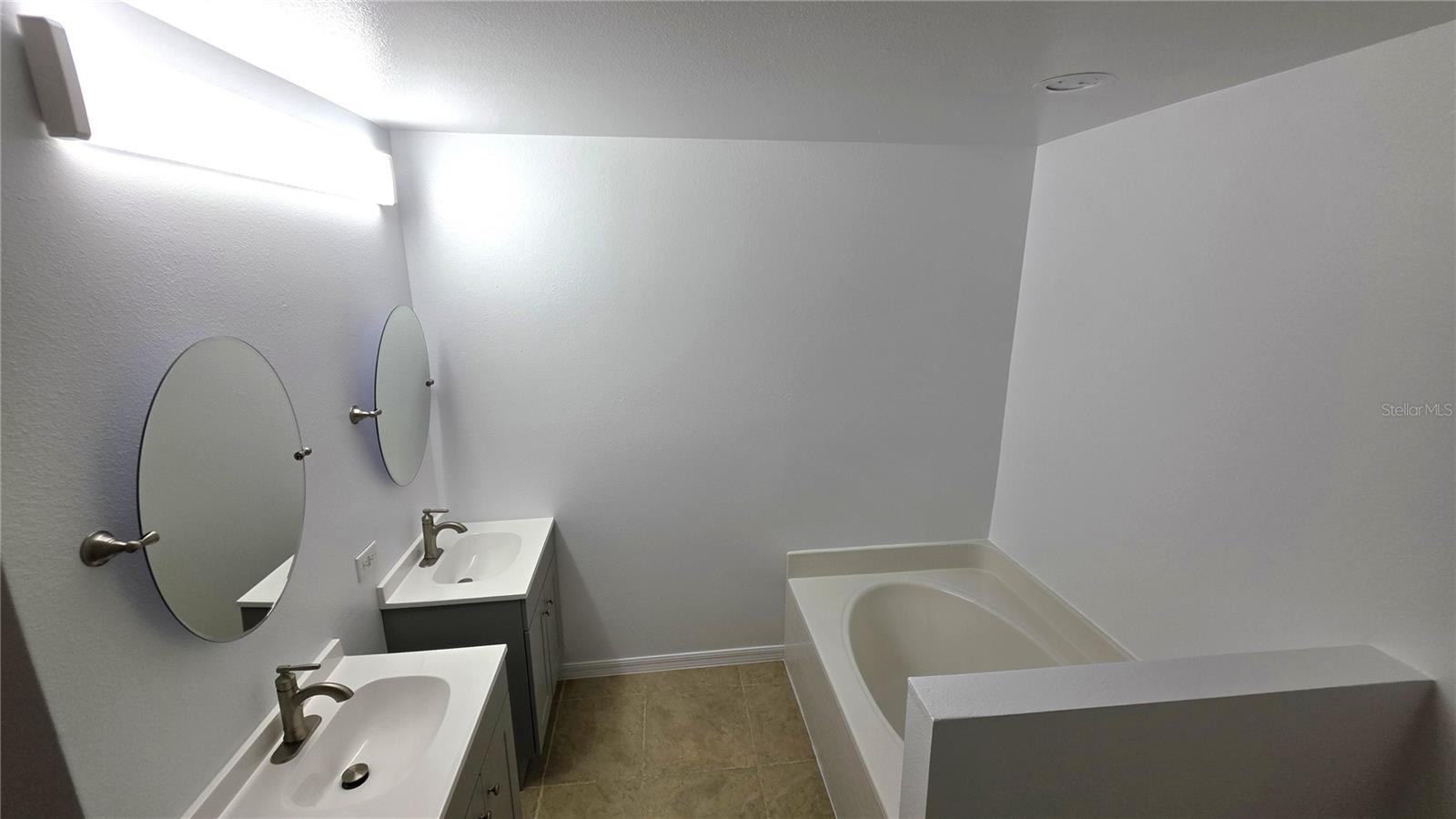 Image 10 of 29 For 1699 Landfair Avenue