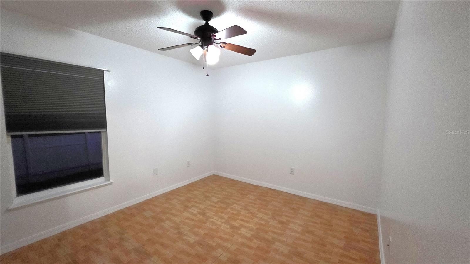 Image 12 of 29 For 1699 Landfair Avenue