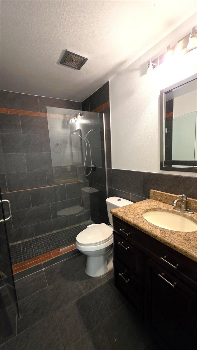 Image 13 of 29 For 1699 Landfair Avenue