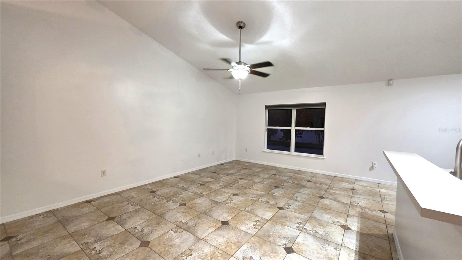 Image 6 of 29 For 1699 Landfair Avenue