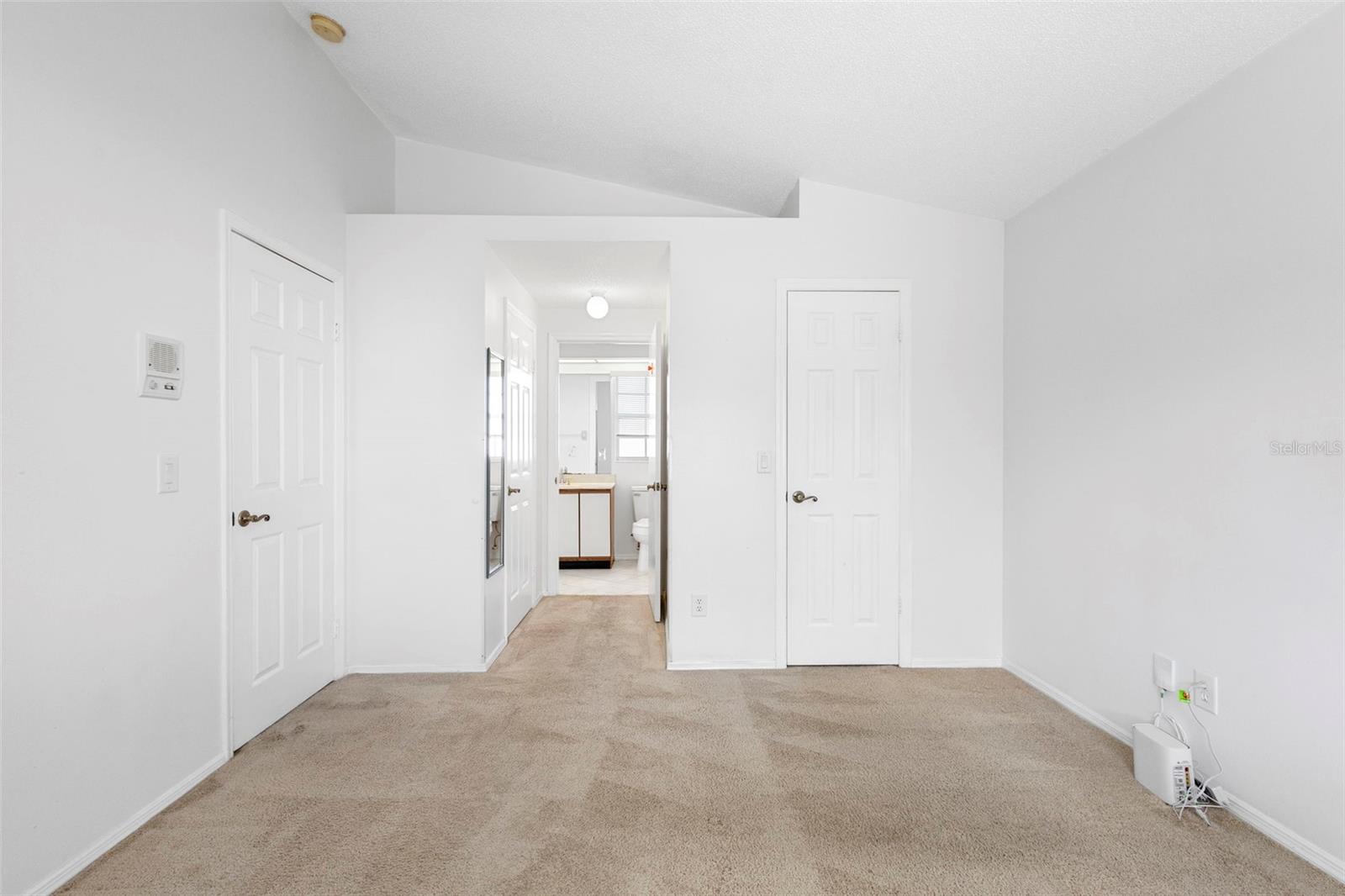 Image 28 of 43 For 1530 Larks Nest Court