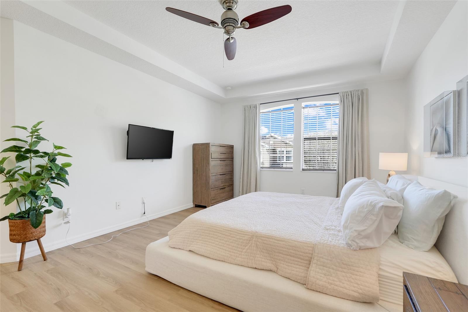 Image 19 of 36 For 5445 Leighton Lane