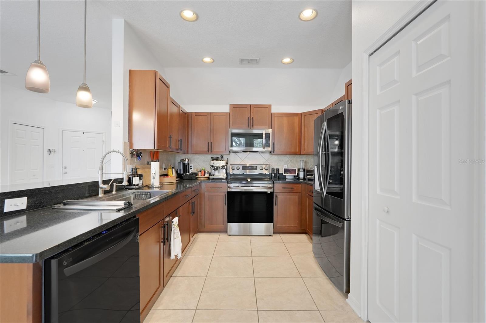 Image 5 of 36 For 5445 Leighton Lane