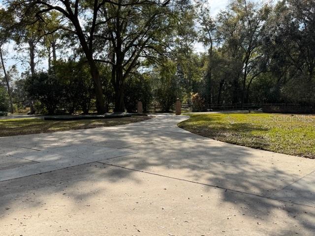 Image 34 of 84 For 110 Stone Post Road