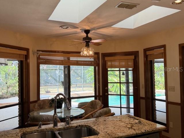 Image 37 of 84 For 110 Stone Post Road